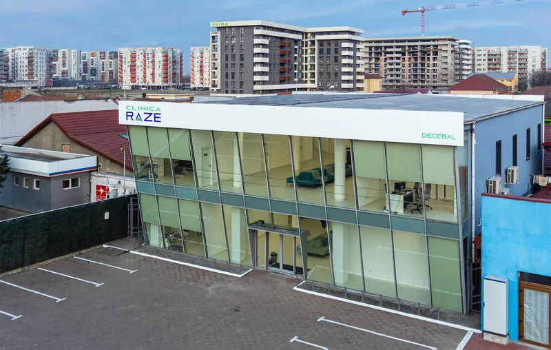 Logo Clinica Raze