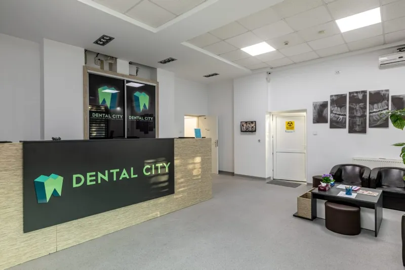 Logo Dental City Mangaliei