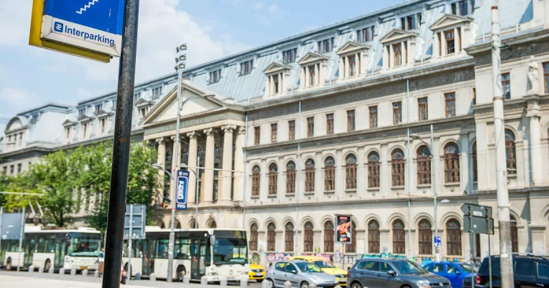 Logo Intrare Parcare Piața Universității