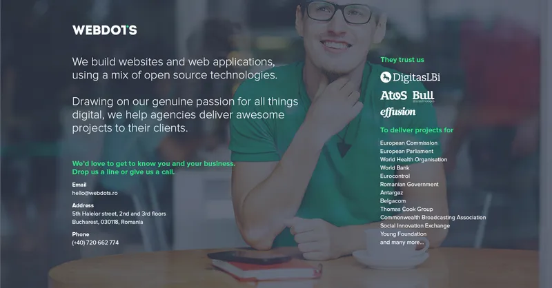 Logo Web Dots